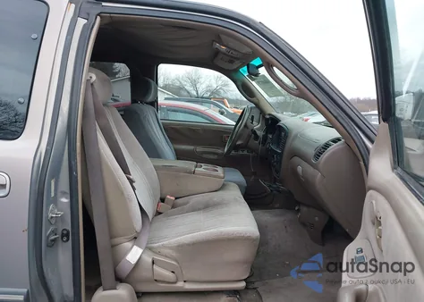 2002 Toyota Tundra Sr5 z USA, uszkodzony, nr VIN 5TBRN34102S232054